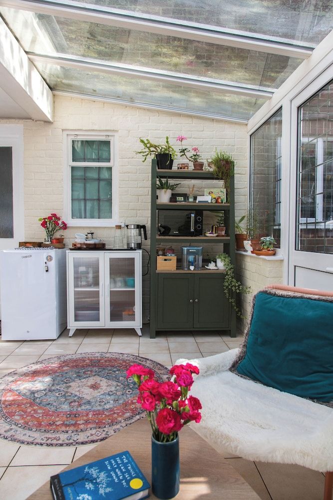 Calm Private Annex Ideal to Work, Rest & Explore House, 1 Bedroom, Garden View 16