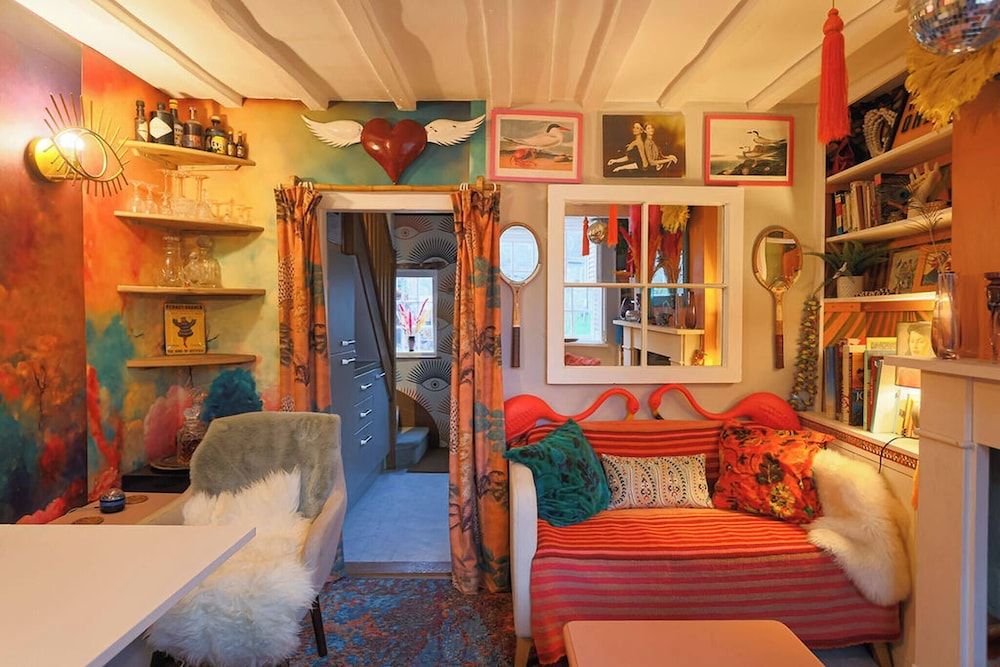 House, 2 Bedrooms