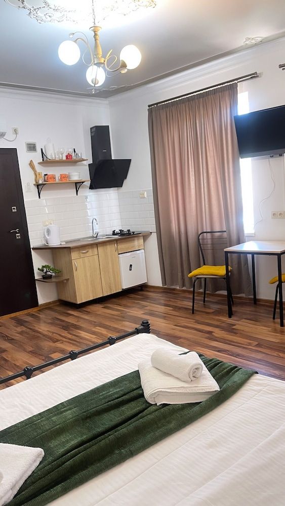 Warm House Comfort Apartment, Balcony, Garden View 7