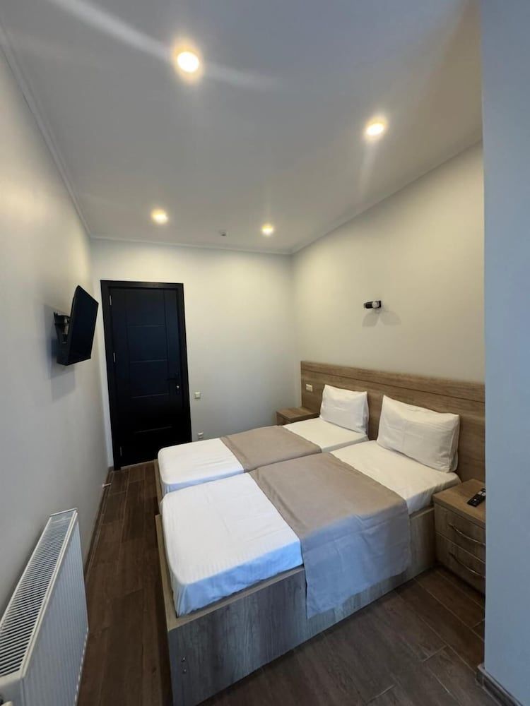 Hotel Corner Standard Twin Room, City View