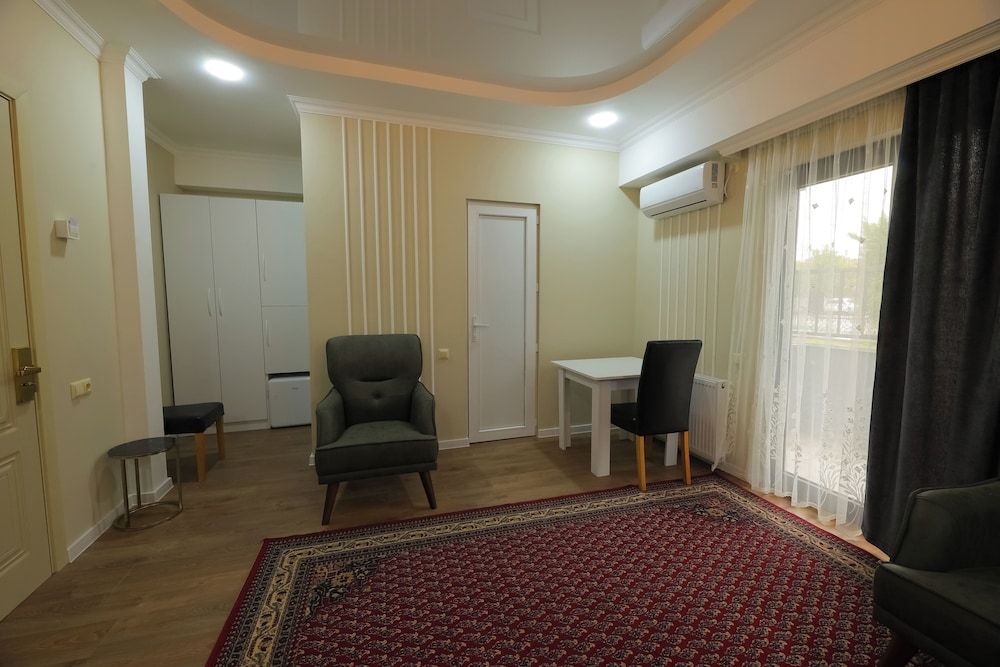 Hotel Harmony Premium Comfort Triple Room, Balcony, Garden View 2