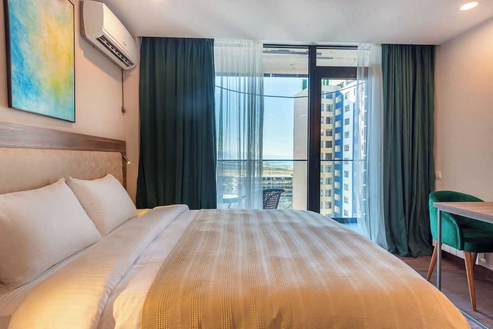 Sunset Residence & Hotel Batumi Studio 2
