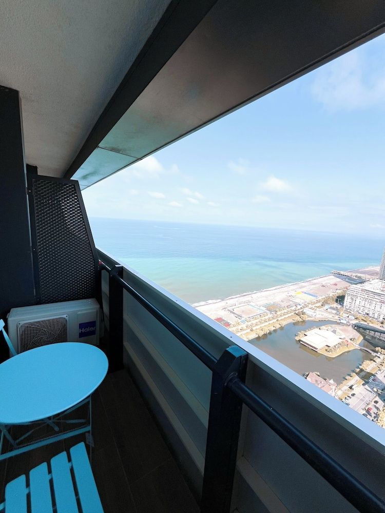 Orbi City Collection Twin Room, Balcony, Sea View 3