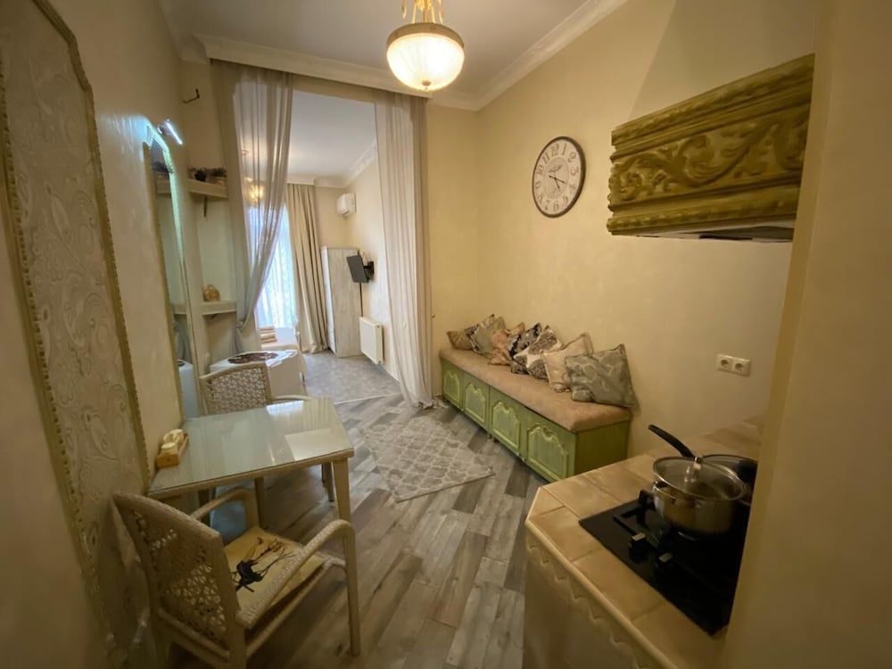 Old Tbilisi Apart-Hotel Junior Studio, Patio 3