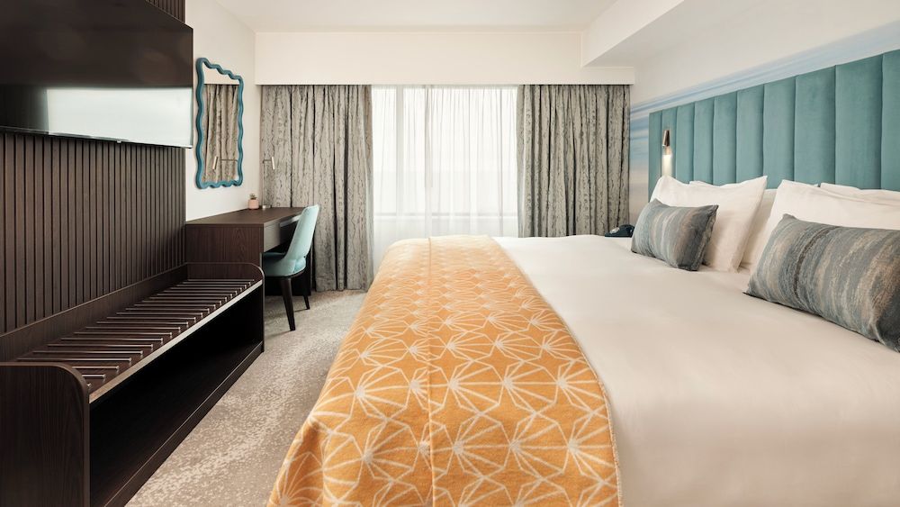 Hotel Indigo Torquay by IHG Standard Room, 1 King Bed, Sea View