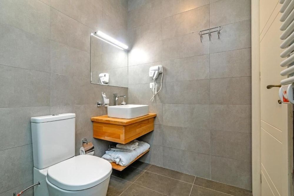 Château Mosmieri Hotel & Winery Standard Double or Twin Room, Mountain View 5