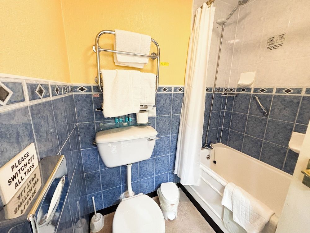 The Hand Hotel Llangollen by Compass Hospitality Superior Double Room 18