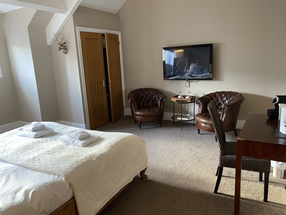The Plough Superior Double Room, Ensuite 2