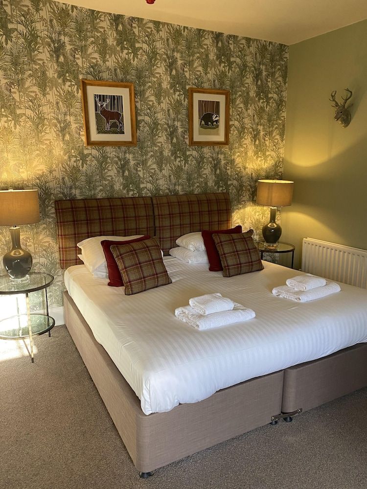 The Plough Superior Double or Twin Room, Ensuite 4