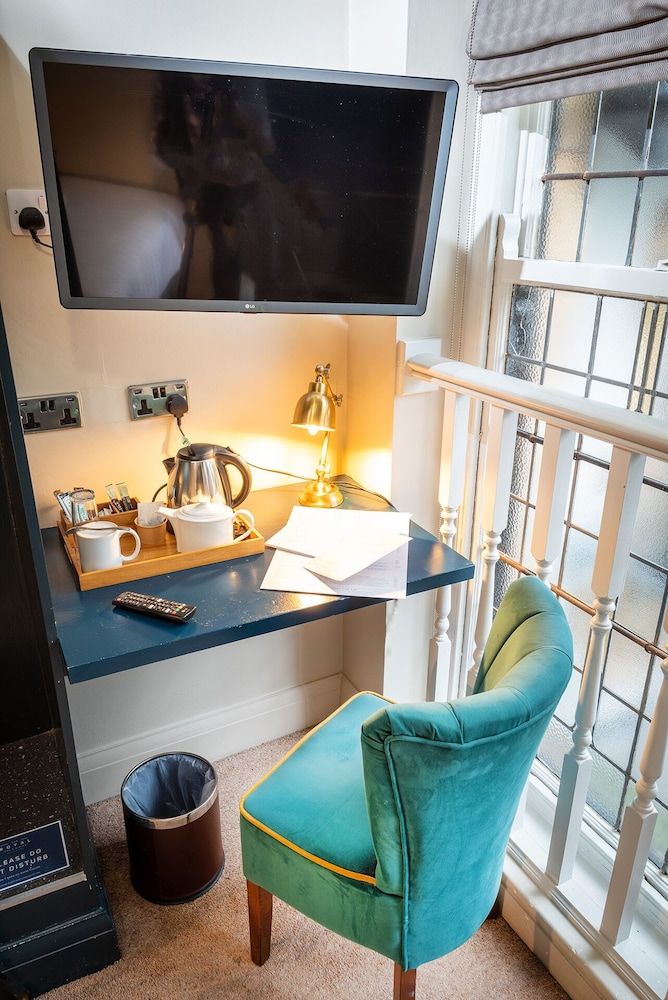 The Royal Hotel Traditional Single Room, Ensuite 4