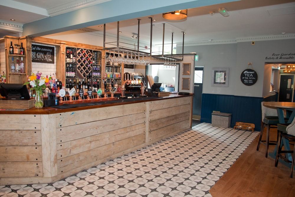 The Royal Hotel Traditional Double Room, Ensuite (Double En-Suite) 3