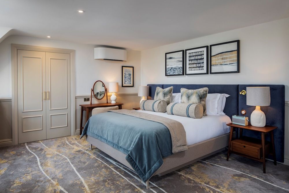 White Horses by Everly Hotels Collection Junior Suite, Sea View 4