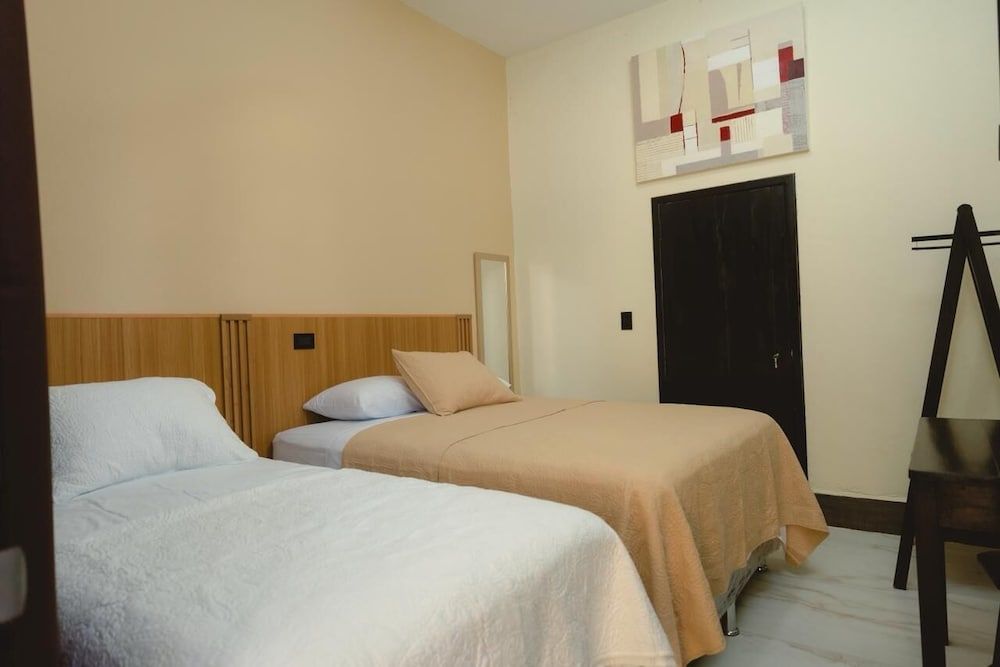 Hotel & Brunch Lirio de los Valles Classic Triple Room 2