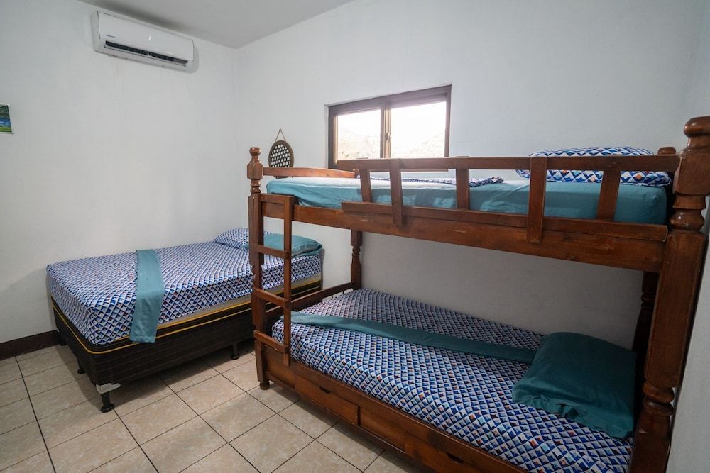 Residencia privada y con hermosa piscina Exclusive Chalet, 2 Bedrooms 4