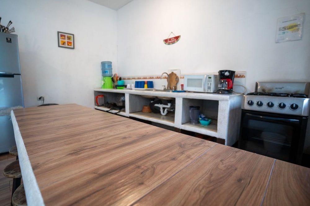 Salinas Beach house Monterrico Family House, Pool View 9