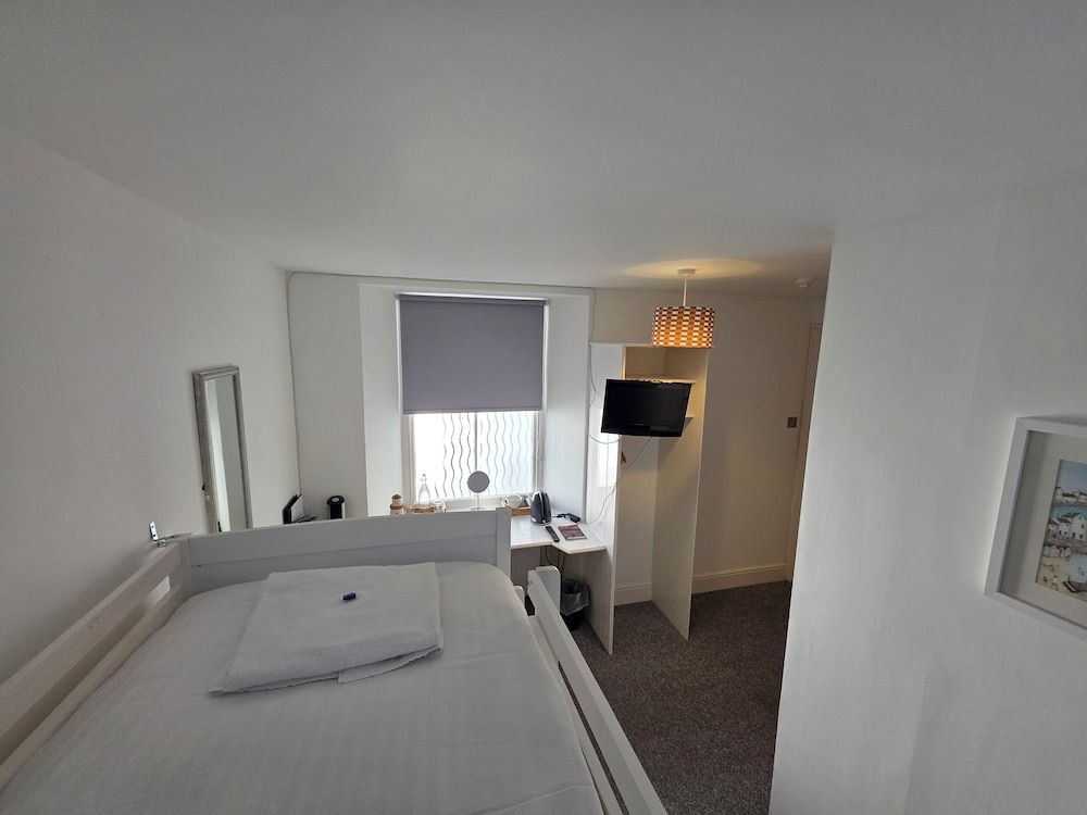 The Badger Inn Cabin 2