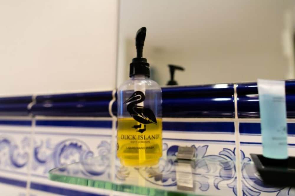 The Maltsters Arms Double Room (Small Double) 4