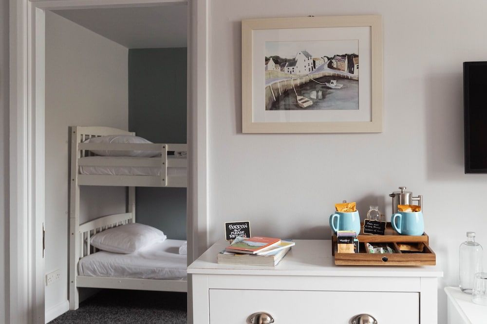 The Devonshire Arms Baslow Suite, Ensuite 2