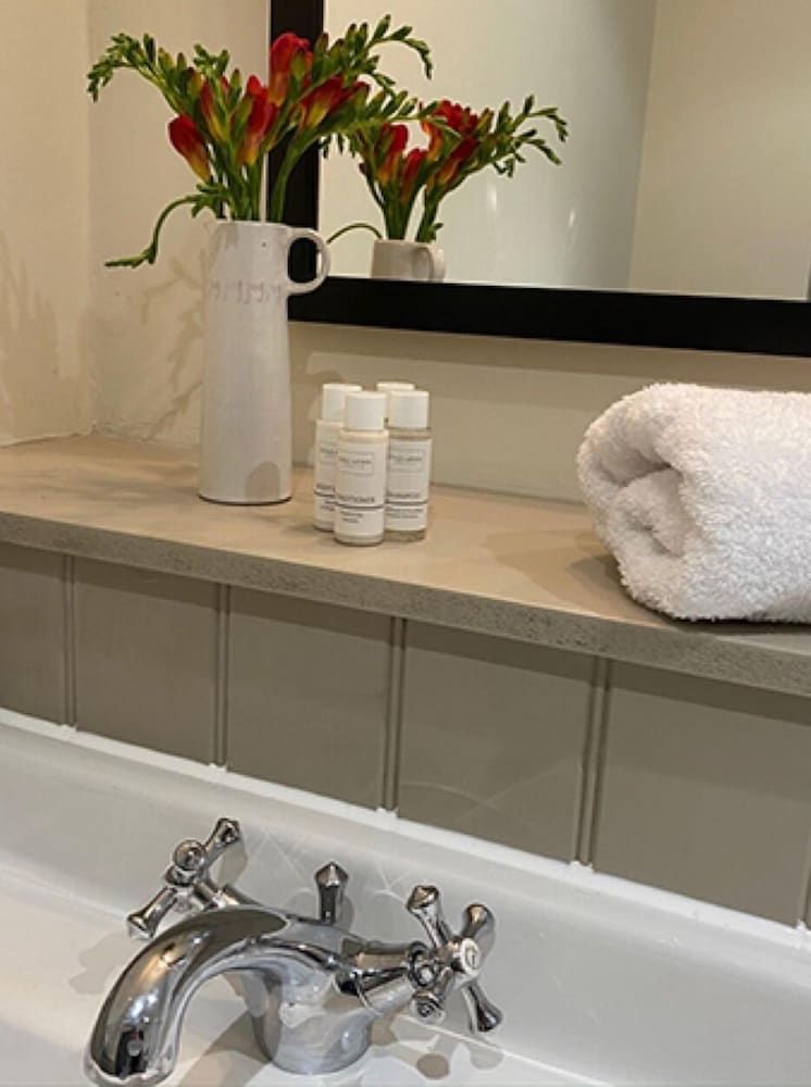 The Countryman Inn Double Room, Ensuite 5