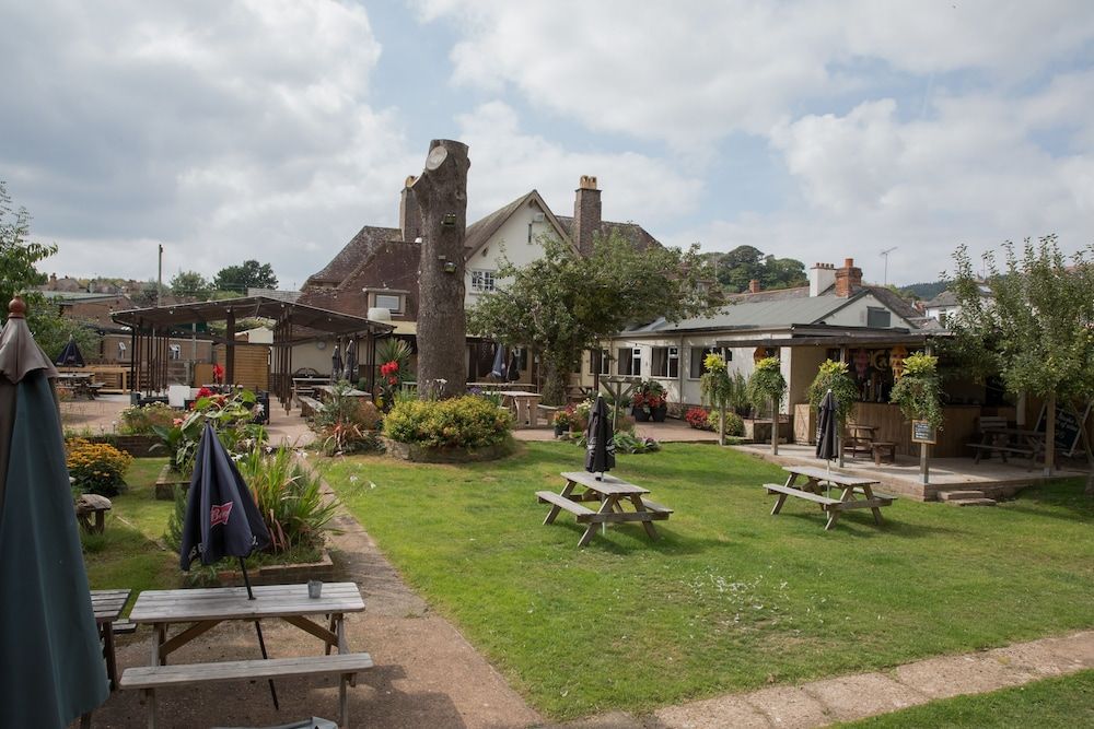 Balfour Arms Classic Double or Twin Room, Ensuite 11