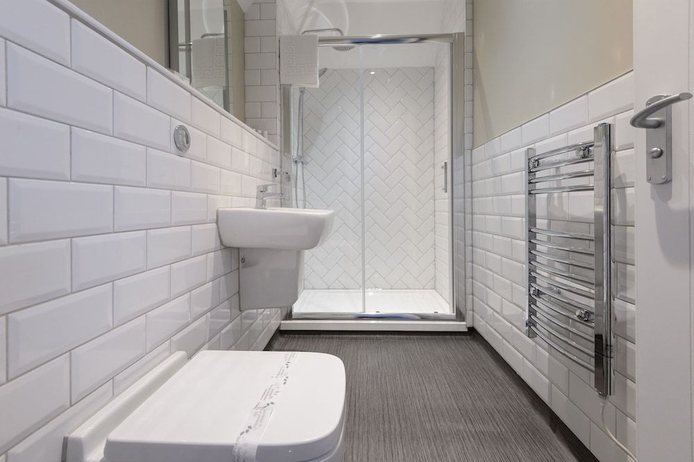 Balfour Arms Classic Double or Twin Room, Ensuite 5