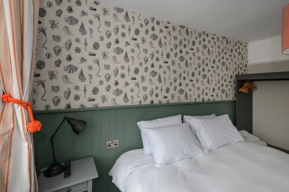 Balfour Arms Classic Twin Room, Ensuite 21