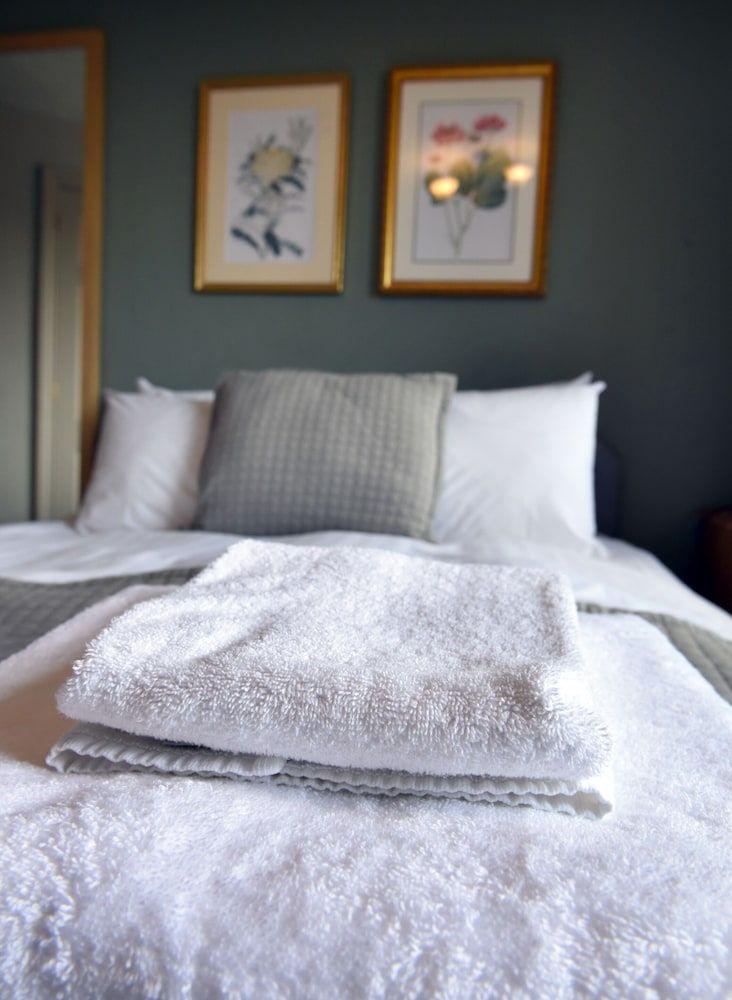 The Black Bull Hotel Double Room, Ensuite 2