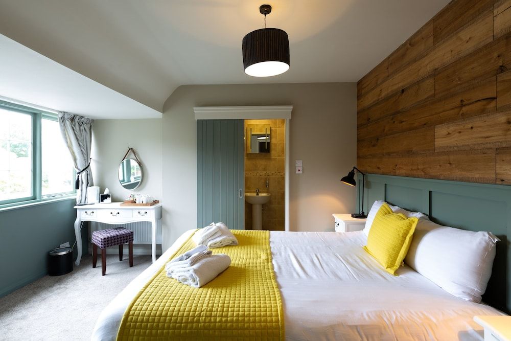 The Poacher Inn Double Room, Ensuite 2