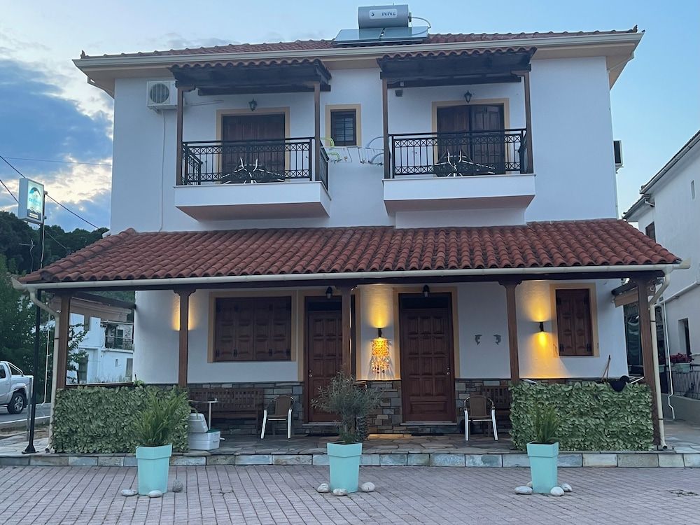 Delfinia Studios