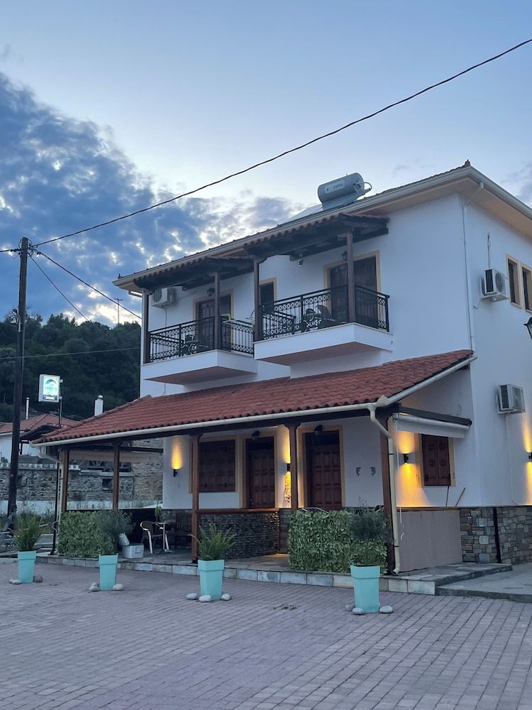 Delfinia Studios