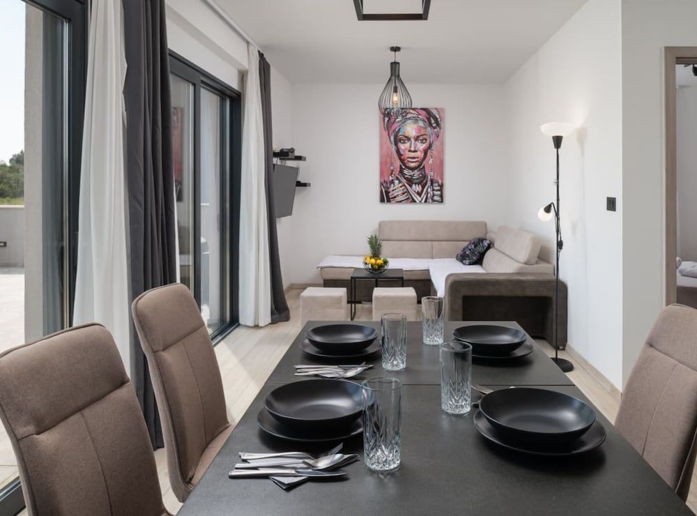 Apartment Infinity Apartment (Apartment Infinity with Hot Tub) 16