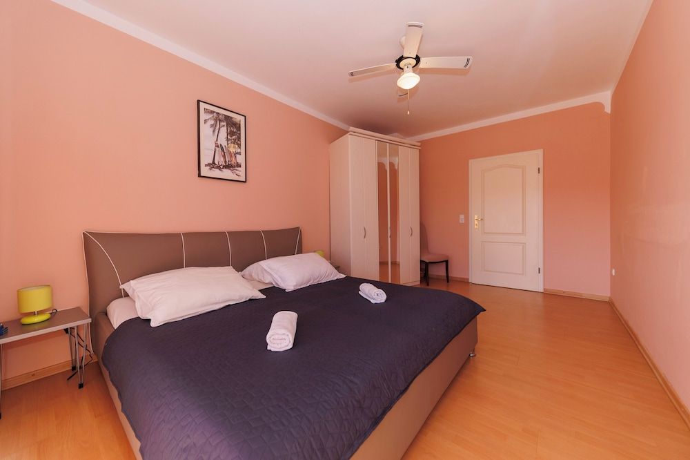 Family Apartment, 2 Bedrooms, Balcony, Sea View