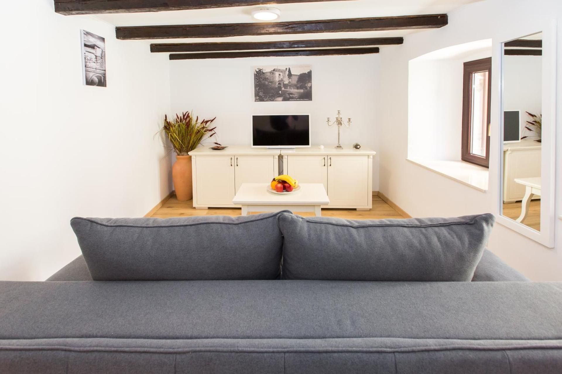 Duplex Apartment with Sofa Bed