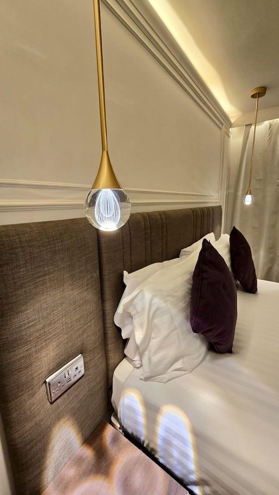 The Old Farm Hotel Deluxe Double Room, Ensuite, Garden View 4