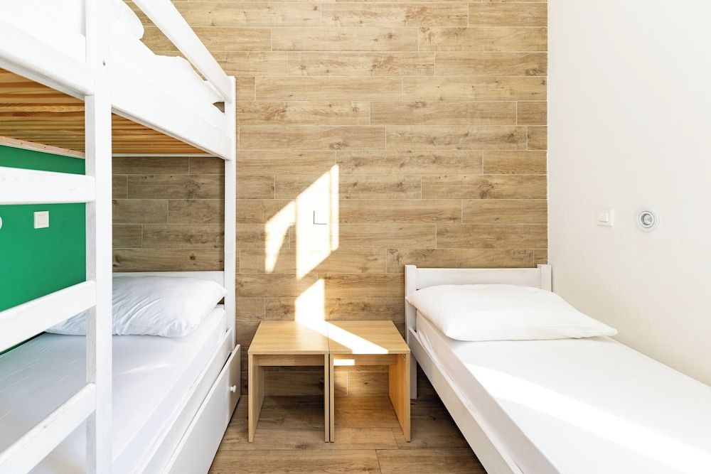 Hostel Link Triple Room, Sea View 8