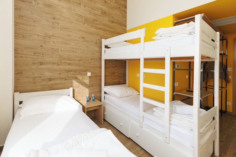 Hostel Link Triple Room, Sea View 5