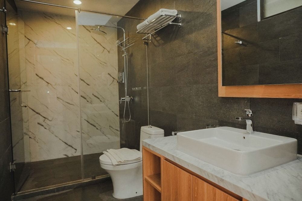 Damar Langit Resort Deluxe Twin Room 6