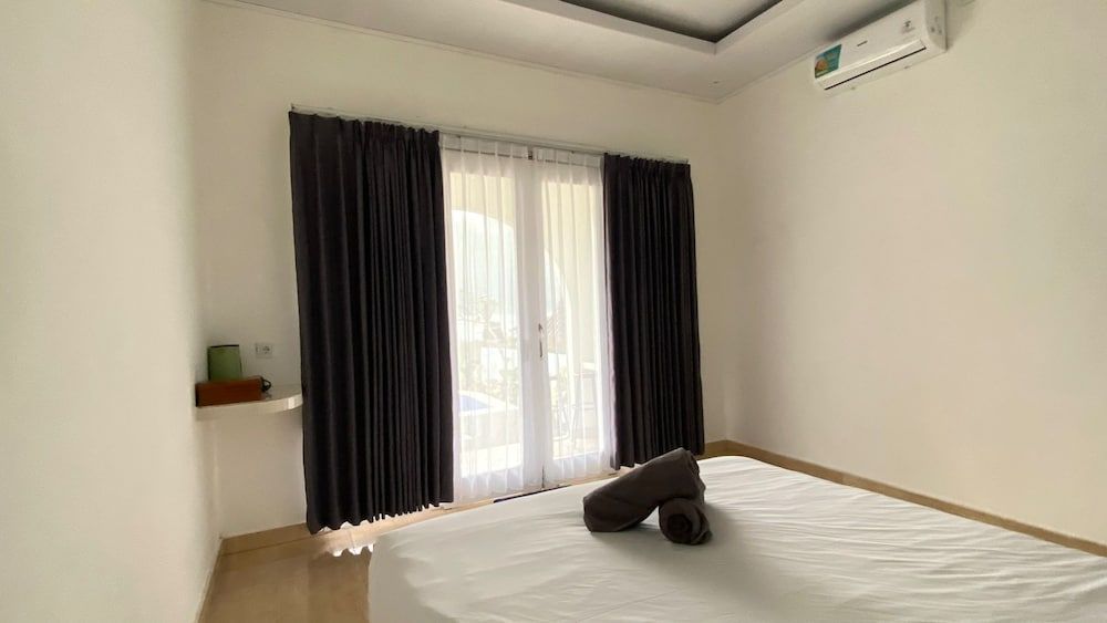 Lakeside Retreat kintamani Deluxe Villa, Garden View 5