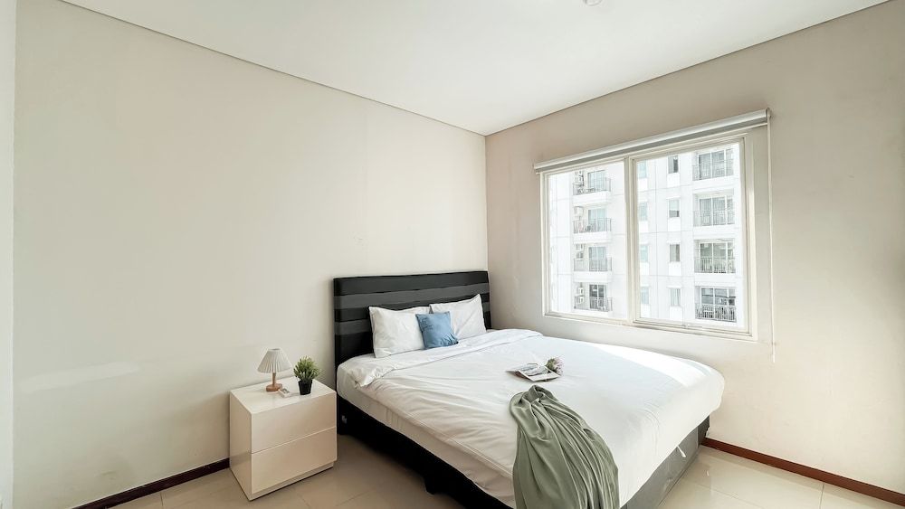 Nice And Cozy 3Br Apartment At Thamrin Residence