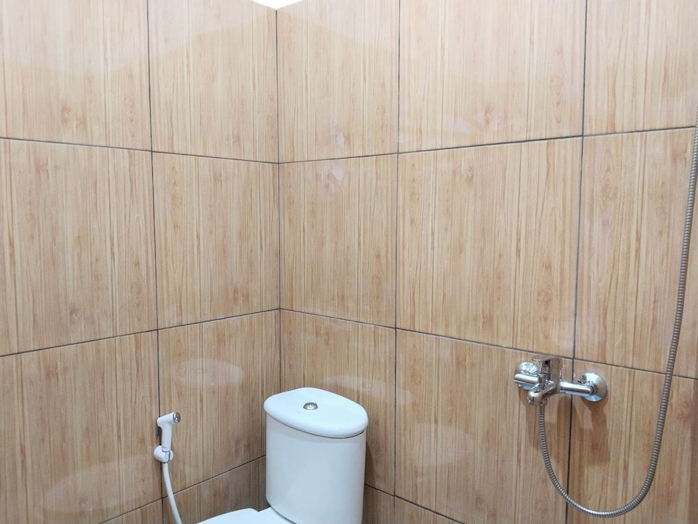 Hally Batulayang Standard Double Room 9