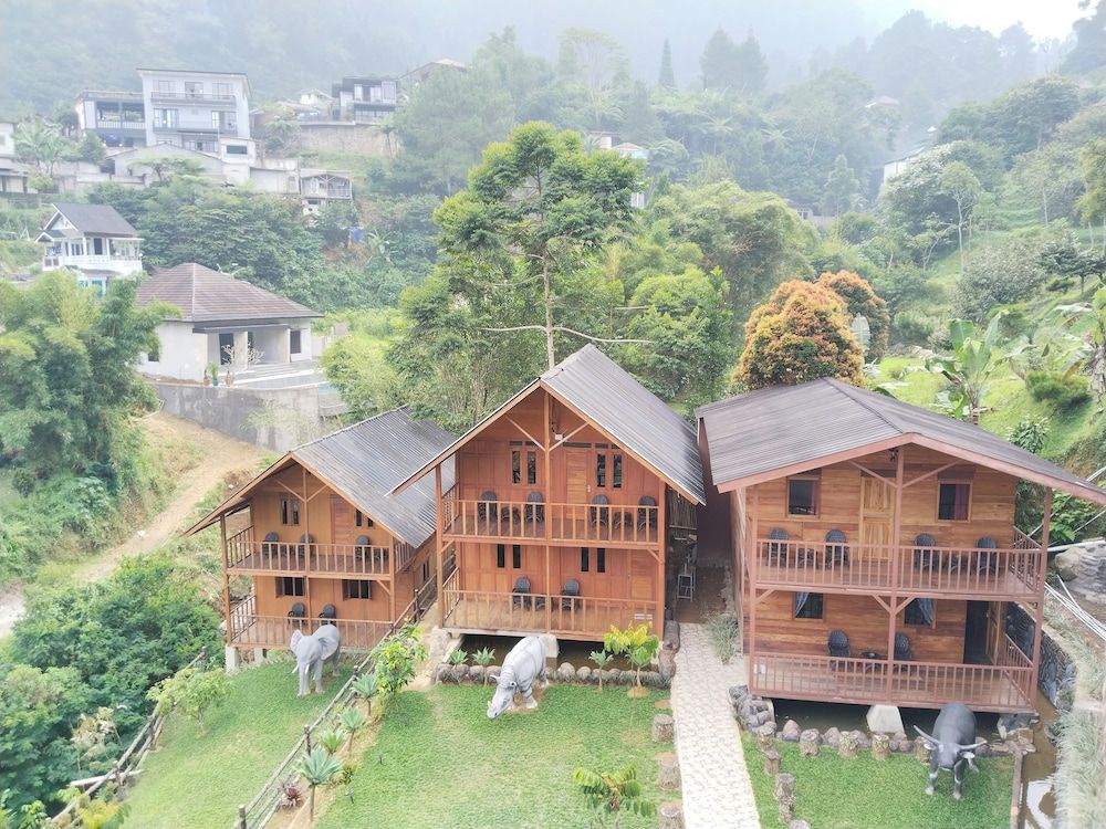 Hally Batulayang Villa, 3 Bedrooms 2