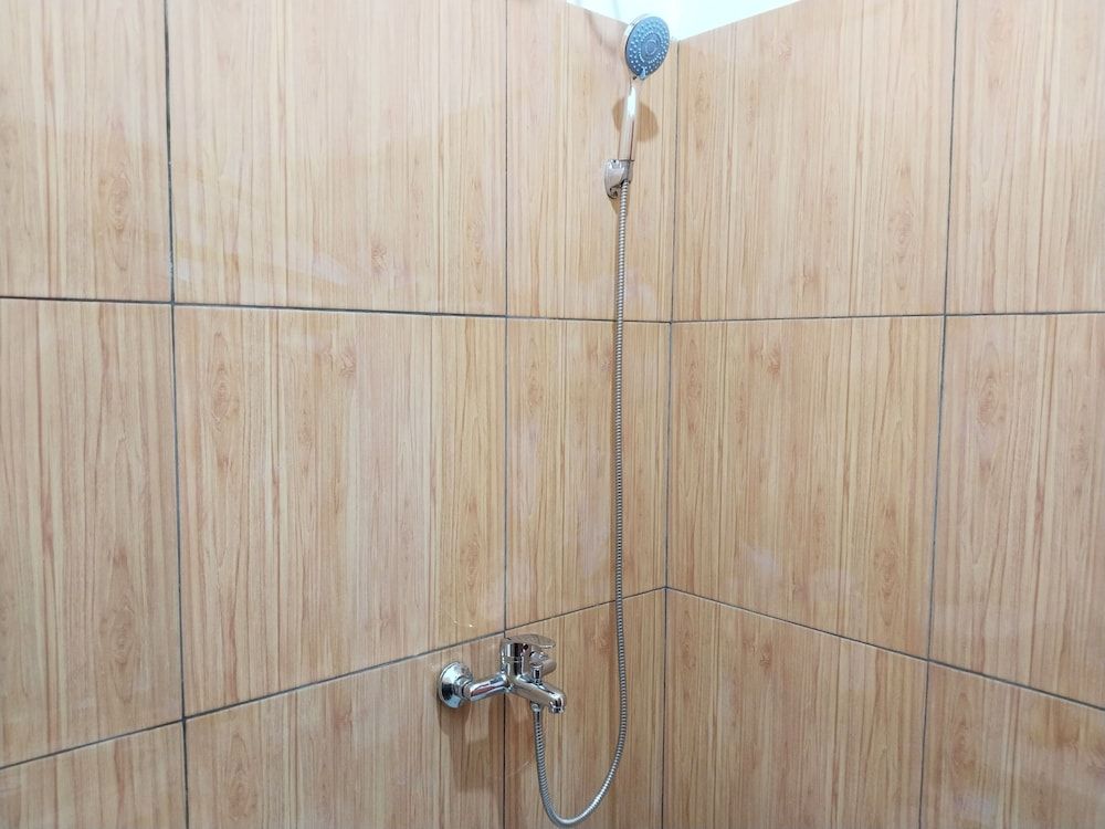 Hally Batulayang Standard Double Room 10