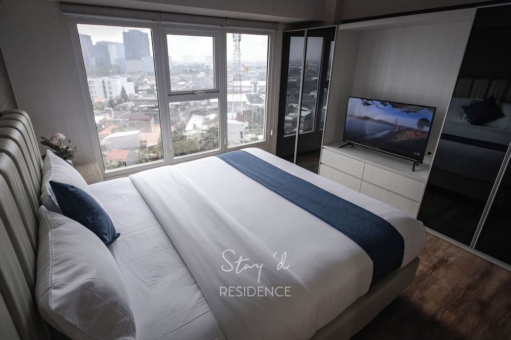 Family Apartment, City View