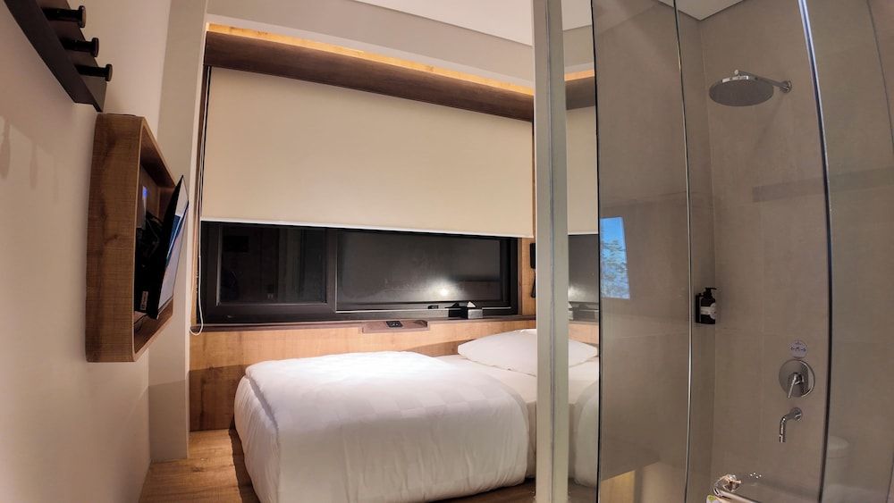 Jambuluwuk Bromo Poshtel Single Room 3