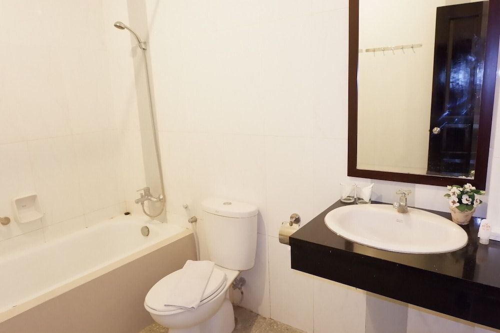 Ataya Hotel by Qinarya Deluxe Double or Twin Room, Balcony 5