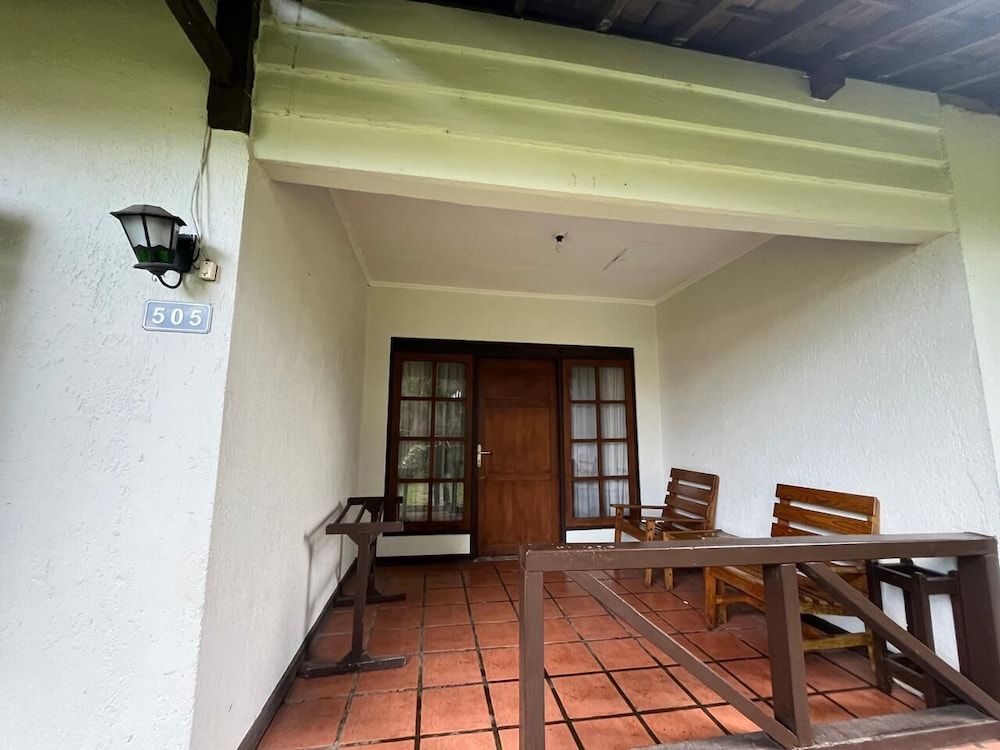 Grand Panorama Lembang Standard Twin Room, Garden View 11