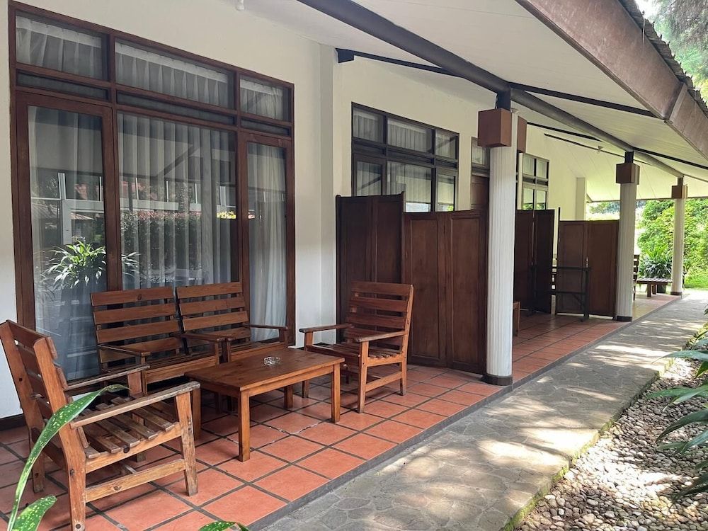 Grand Panorama Lembang Grand Double Room, Garden View 8