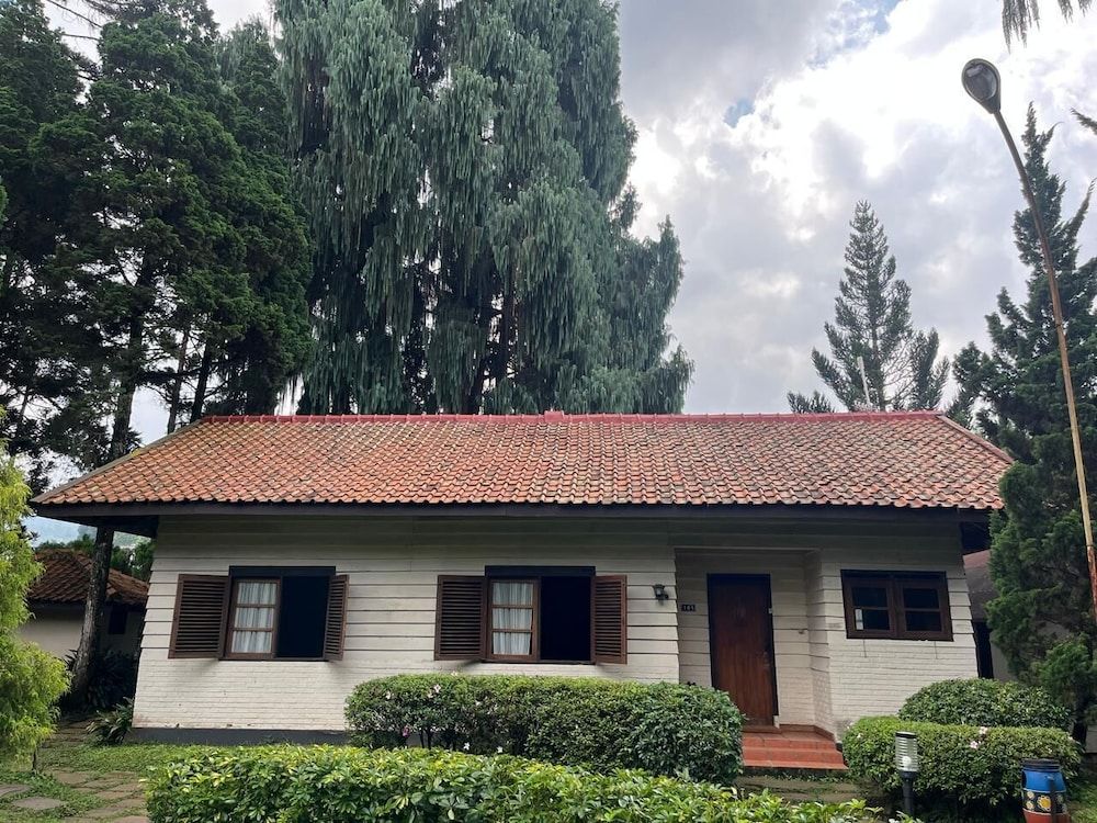 Grand Panorama Lembang Classic House, Garden View 35
