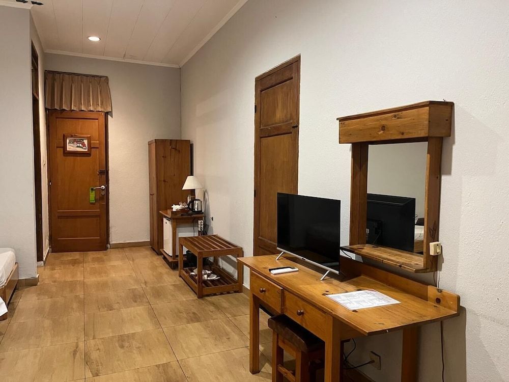 Grand Panorama Lembang Grand Double Room, Garden View 3