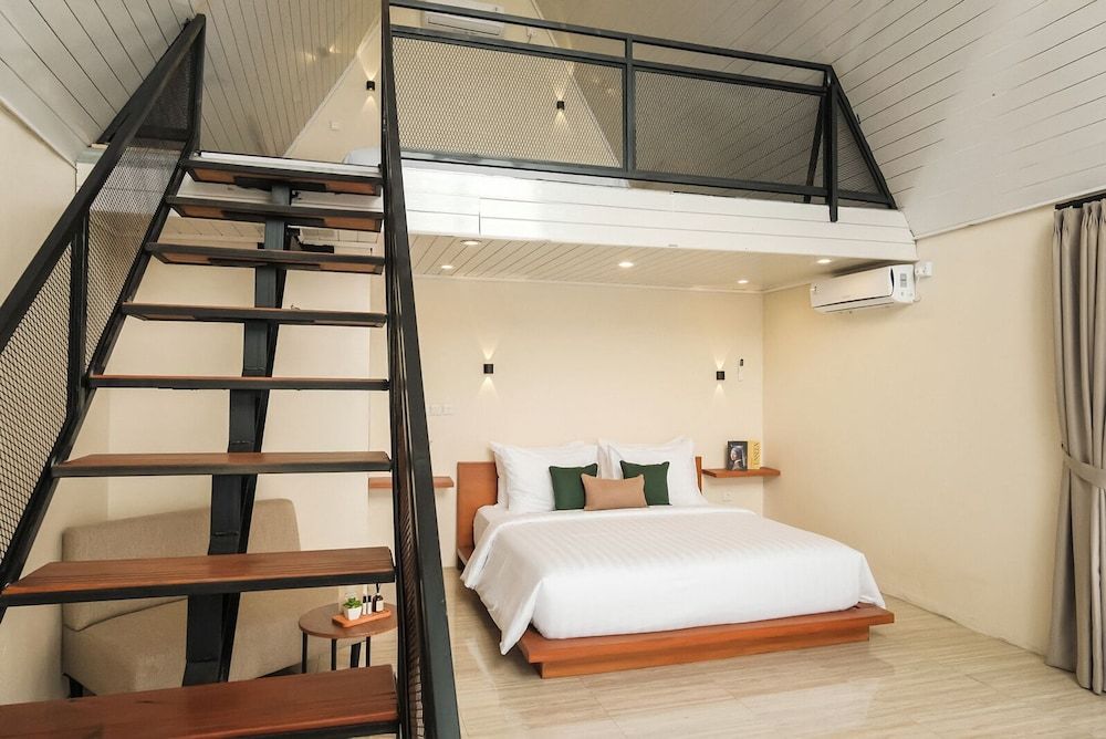 Calma Resort Megamendung Premium Villa 4